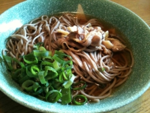 親鳥のスライスが決め手!鶏ソバとも違う山形の肉そば